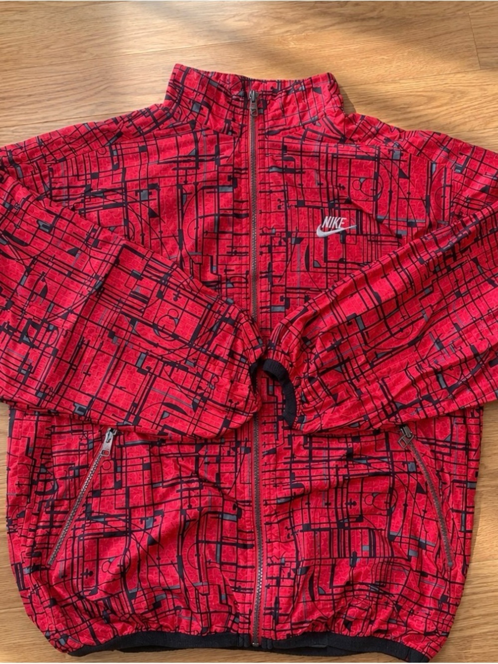 Nike Red & Black vintage jacket from Japan 🇯🇵
